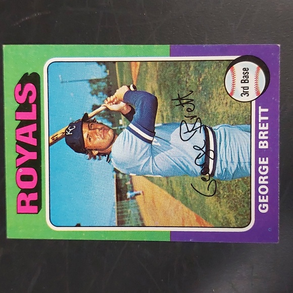 George Brett's 1975 Topps Rookie Card - Picture 1 of 2